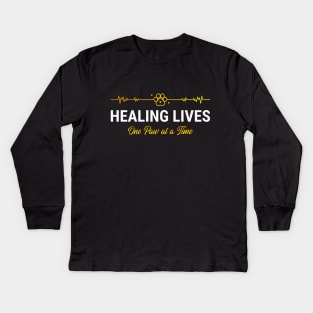 Veterinarian, Vet Student, Healing Lives, One Paw at a Time Kids Long Sleeve T-Shirt